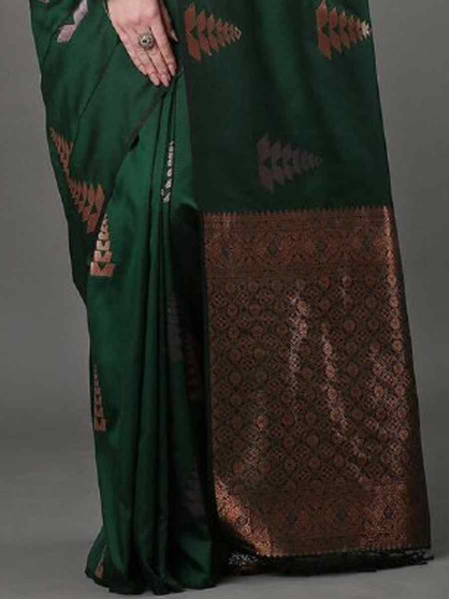 Green Banarasi Soft Silk Handwoven Casual Festival Classic Style Saree