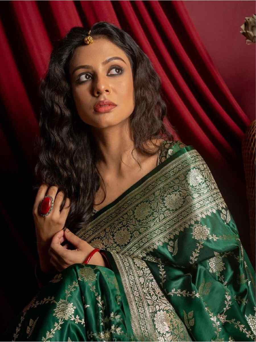 Green Banarasi Soft Silk Handwoven Festival Wedding Fancy Heavy Border Saree