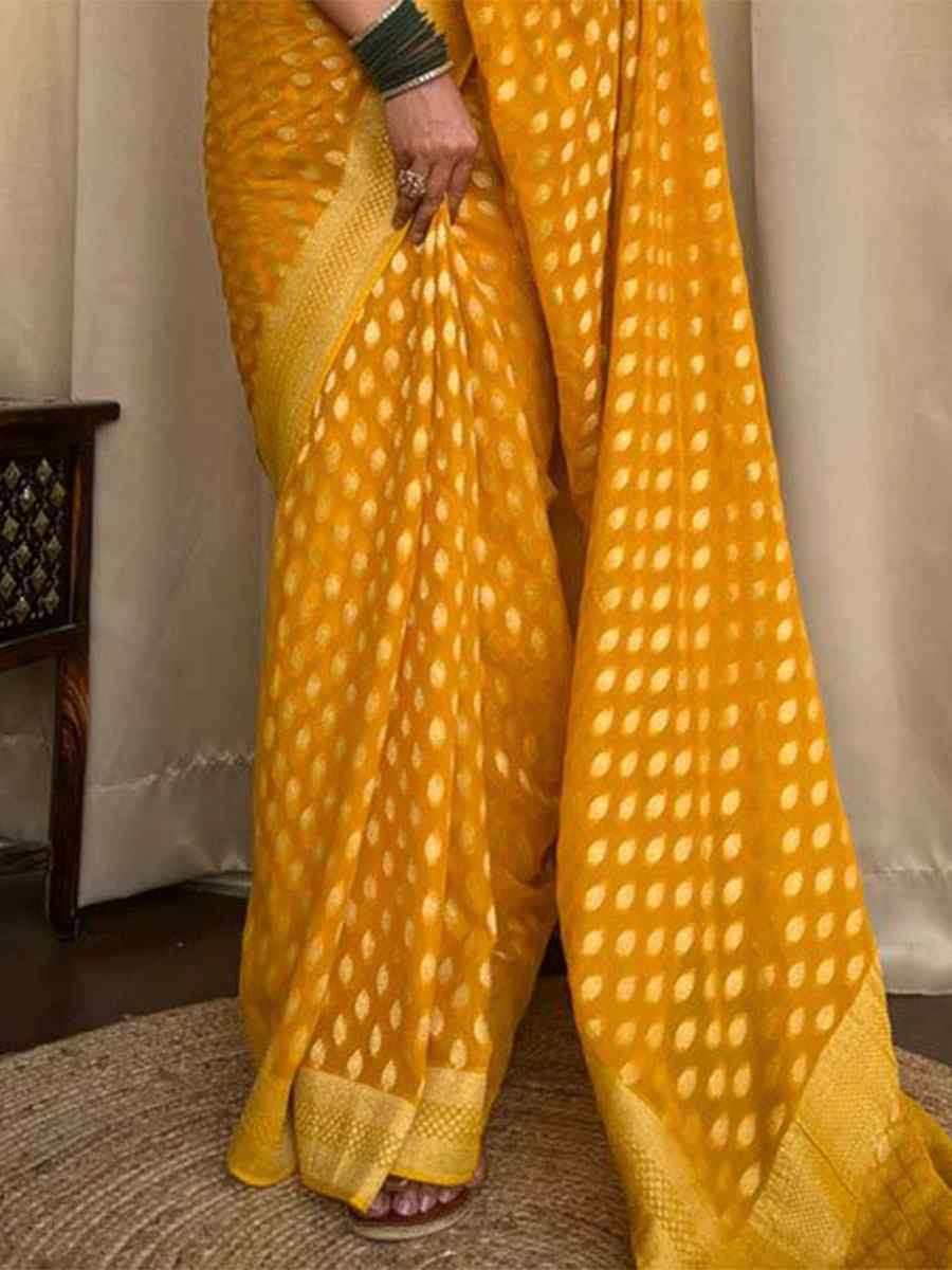 Green Banarasi Soft Silk Handwoven Wedding Festival Heavy Border Saree