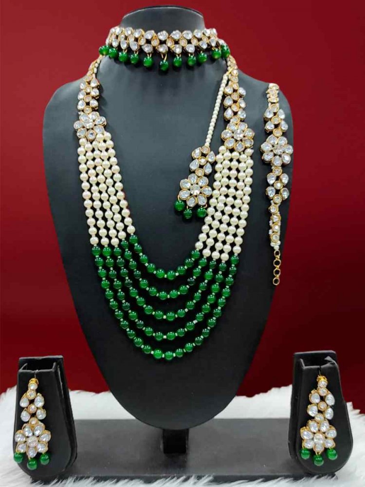 Green Brass Bridal Wear Kundan Necklace