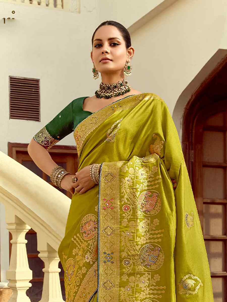 Green Dola Silk Handwoven With Handwork Festival Wedding Fancy Heavy Border Saree