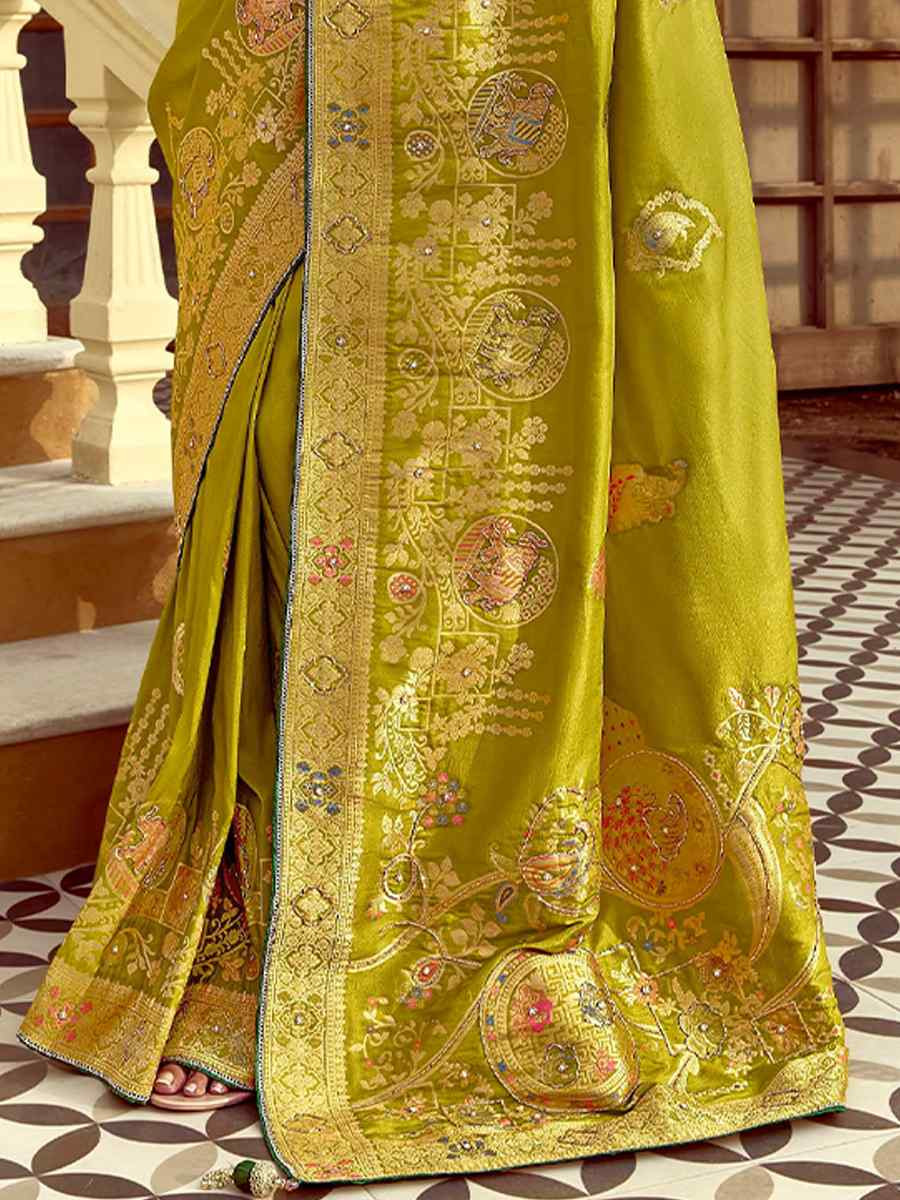 Green Dola Silk Handwoven With Handwork Festival Wedding Fancy Heavy Border Saree