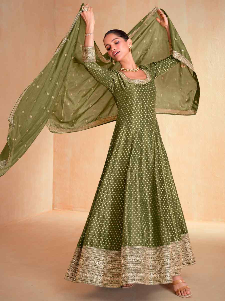 Green Jacquard Silk Embroidered Festival Casual Gown