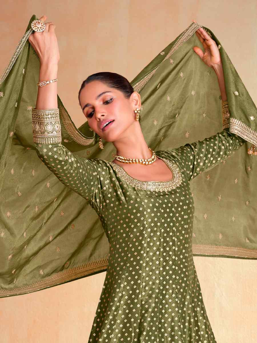 Green Jacquard Silk Embroidered Festival Casual Gown