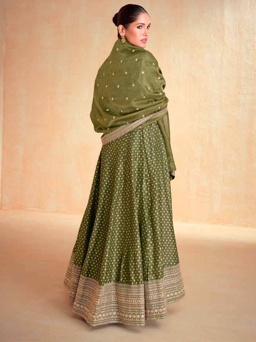 Green Jacquard Silk Embroidered Festival Casual Gown