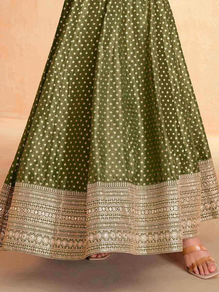 Green Jacquard Silk Embroidered Festival Casual Gown