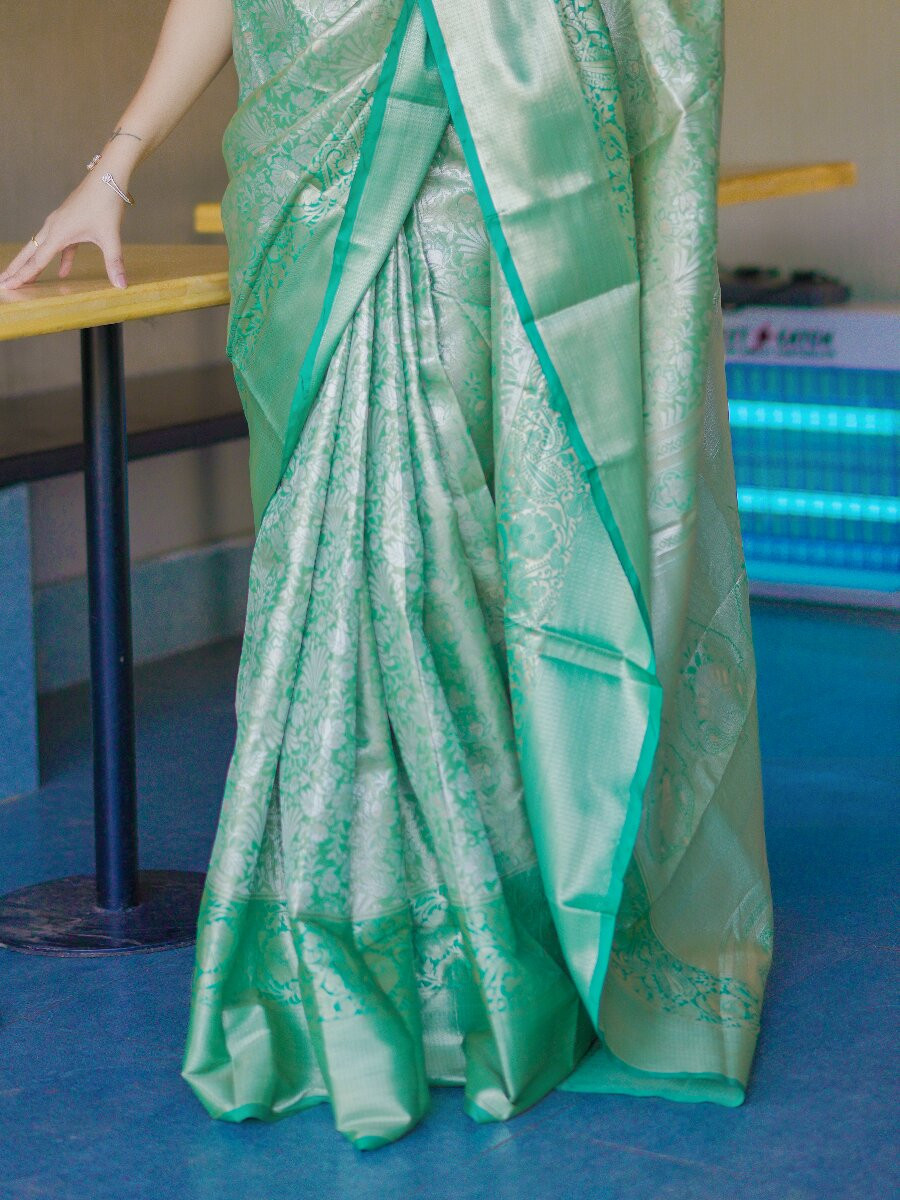 Green Kanchipuram Silk Zari Weaving Wedding Reception Party Festival Casual Heavy Border Sarees