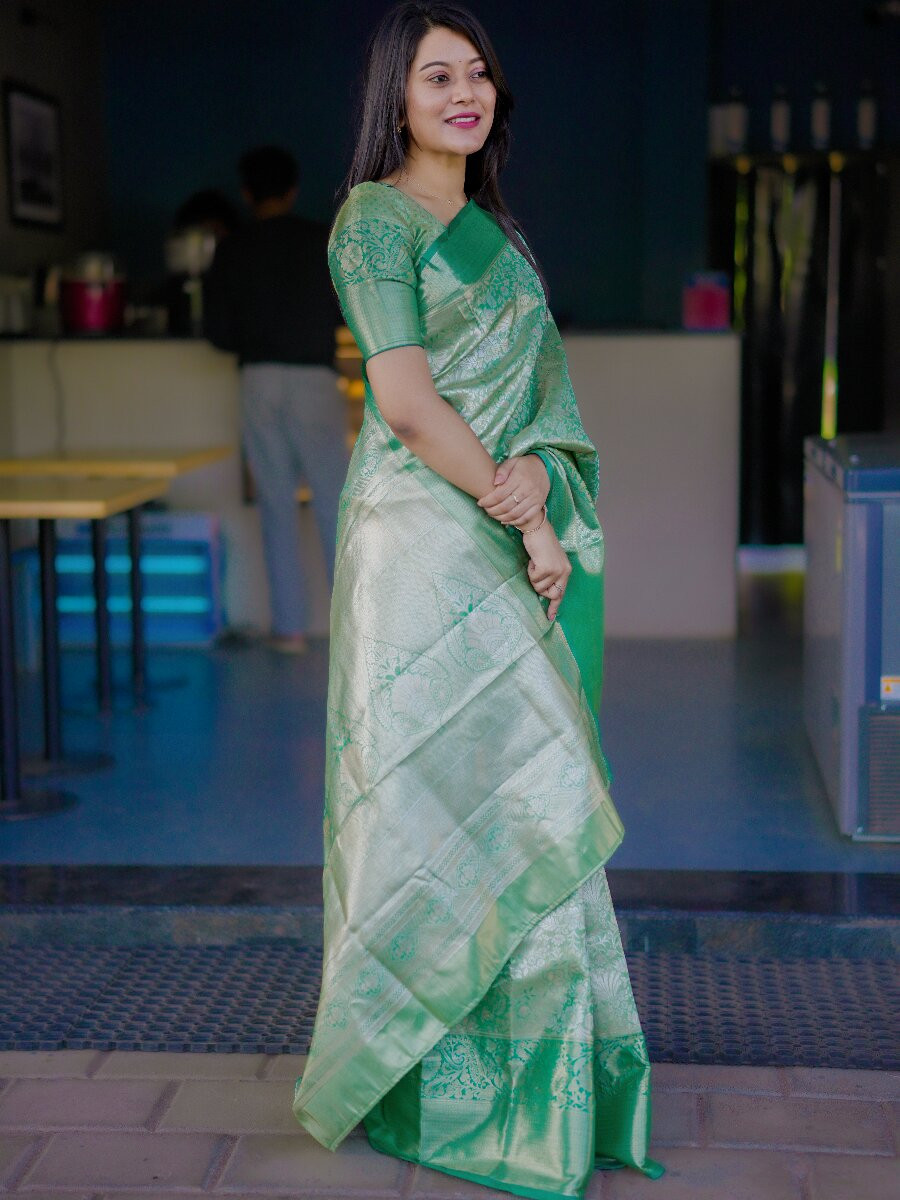Green Kanchipuram Silk Zari Weaving Wedding Reception Party Festival Casual Heavy Border Sarees
