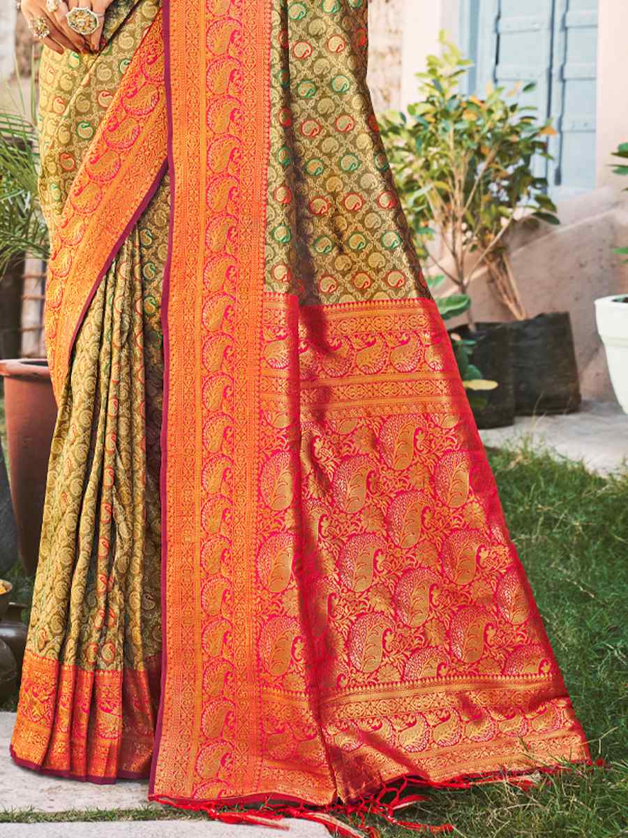 Green Kanjivaram Silk Handwoven Wedding Festival Heavy Border Saree