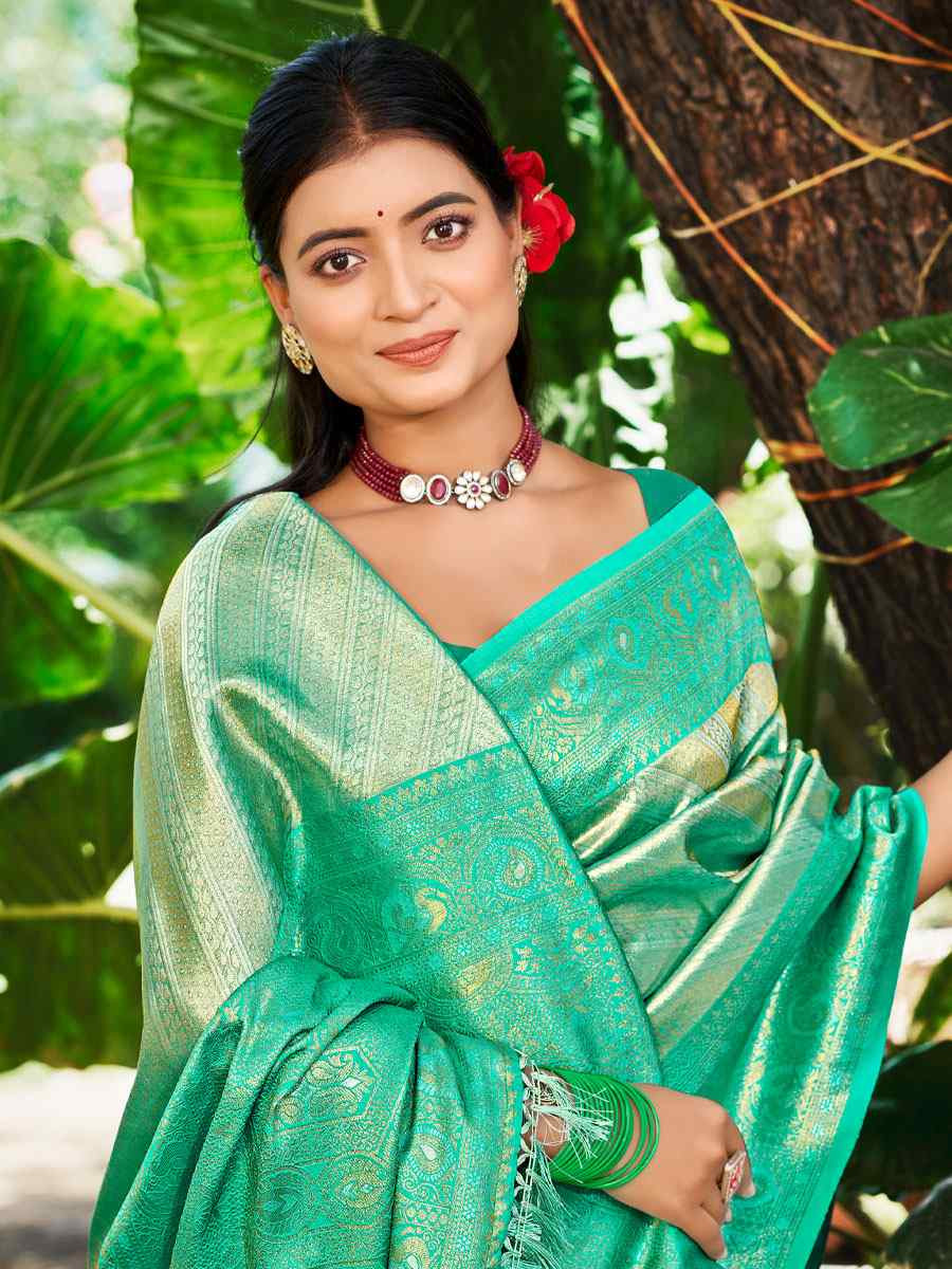 Green Kanjivaram Soft Silk Handwoven Traditional Bridal Reception Festival Wedding Fancy Heavy Border Saree