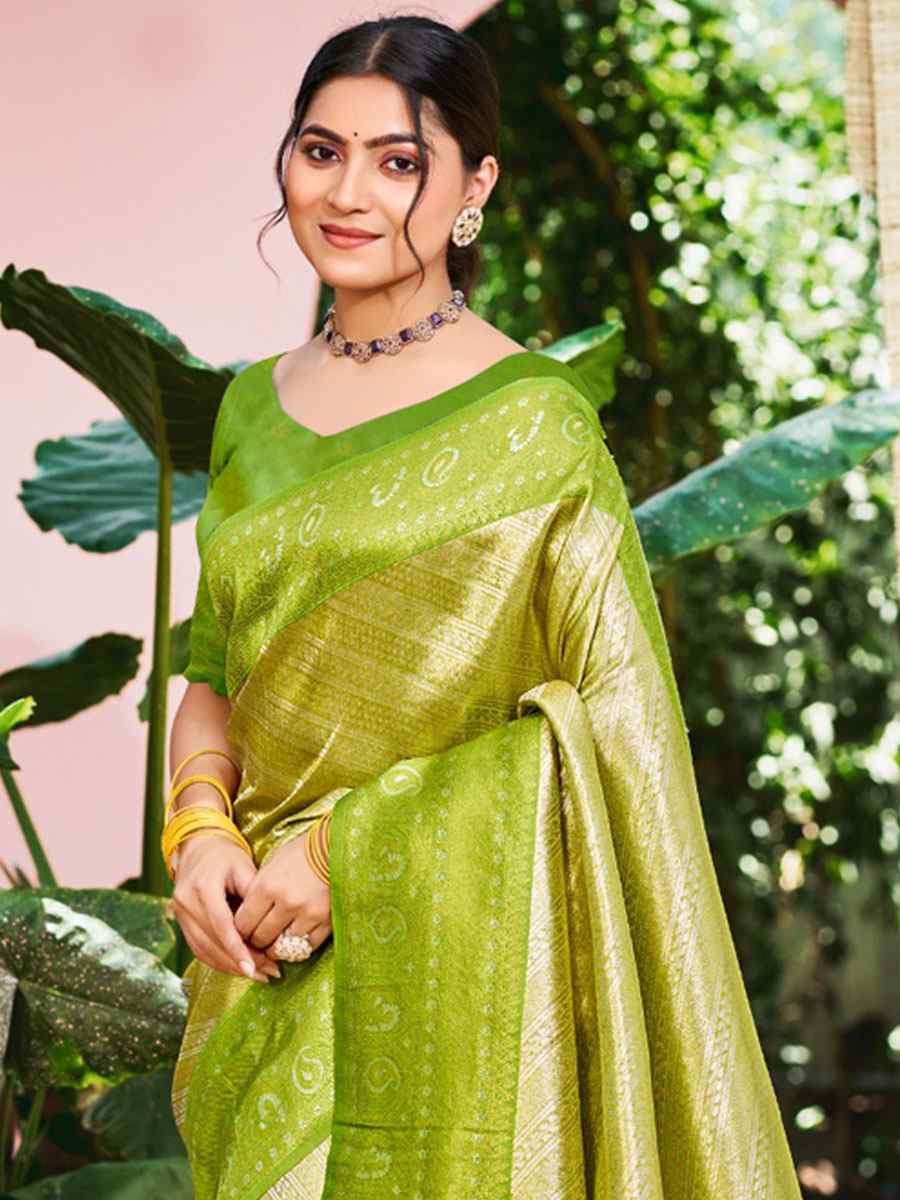 Green Kanjivaram Soft Silk Handwoven Traditional Bridal Reception Festival Wedding Fancy Heavy Border Saree