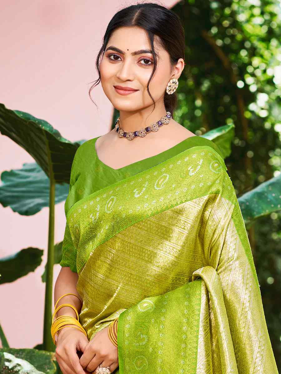 Green Kanjivaram Soft Silk Handwoven Traditional Bridal Reception Festival Wedding Fancy Heavy Border Saree