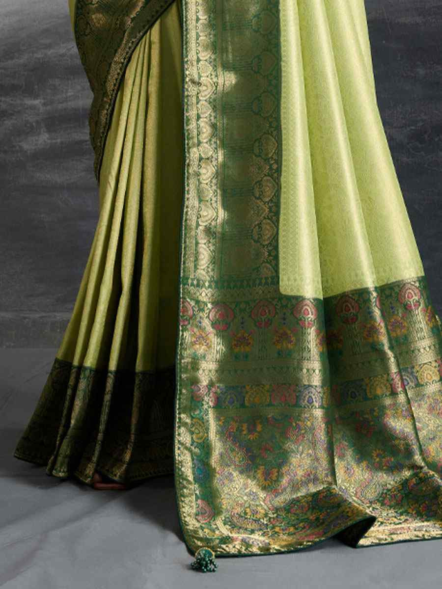 Green Kanjivaram Soft Silk Handwoven Traditional Bridal Reception Festival Wedding Fancy Heavy Border Saree