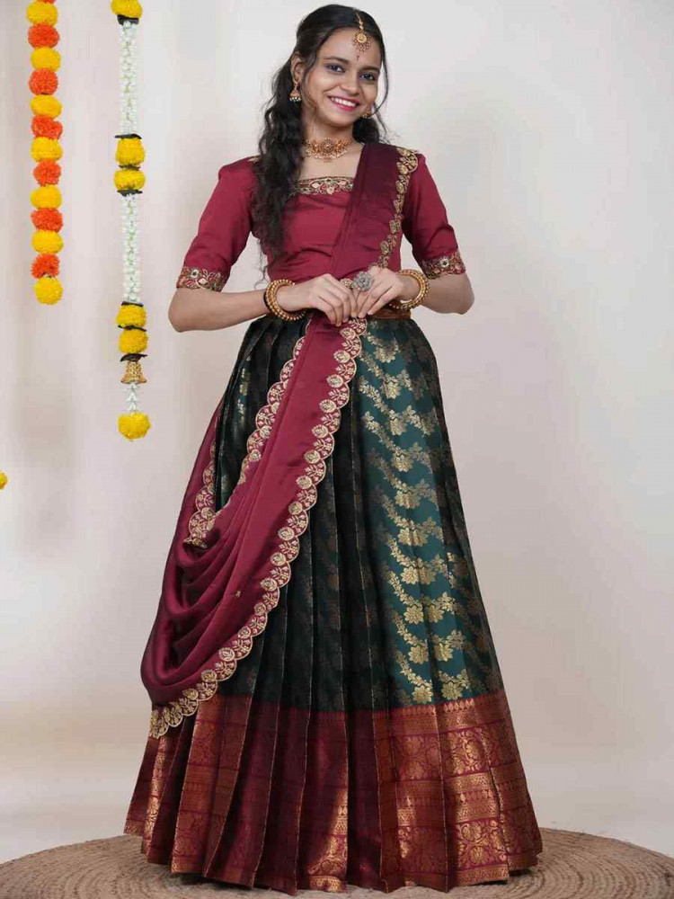 Image of Green Kanjiveram Silk Handwoven Bridal Festival Reception Wedding Traditional Heavy Border Lehenga Choli