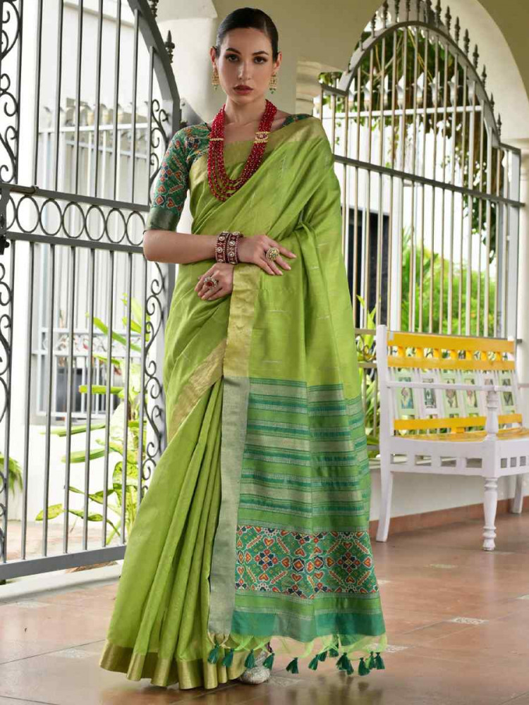 Image of Green Khadi Raw Silk Handwoven Casual Reception Festival Wedding Fancy Classic Style Sarees