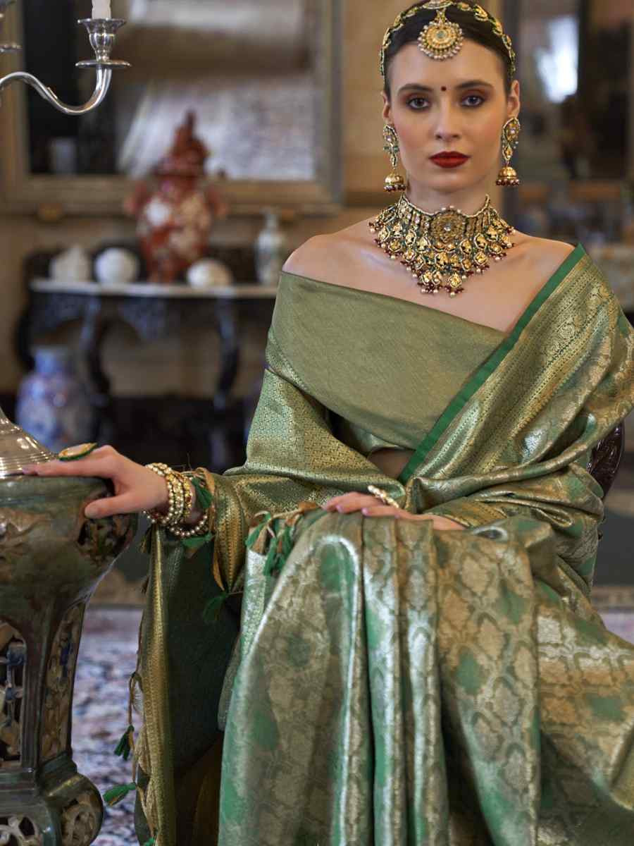 Green Pure Tissue Dharmavaram Silk Handwoven Party Bridal Reception Festival Wedding Fancy Heavy Border Saree