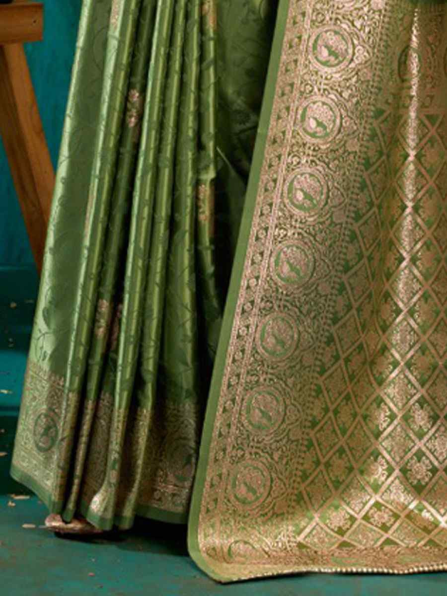 Green Satin Silk Handwoven Casual Reception Festival Wedding Fancy Classic Style Sarees