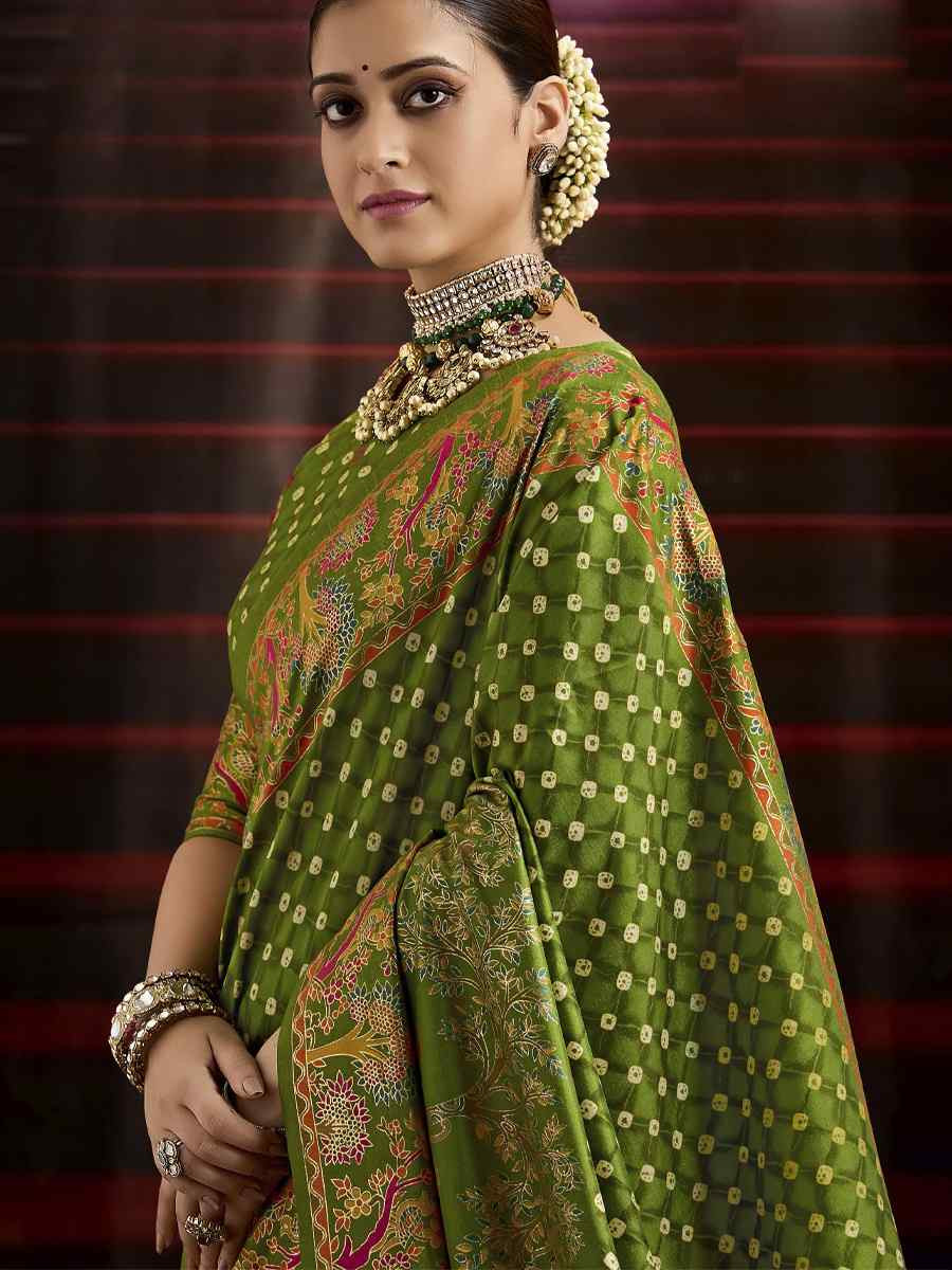 Green Silk Bhandej Prined Traditional Bridal Reception Festival Wedding Fancy Heavy Border Saree