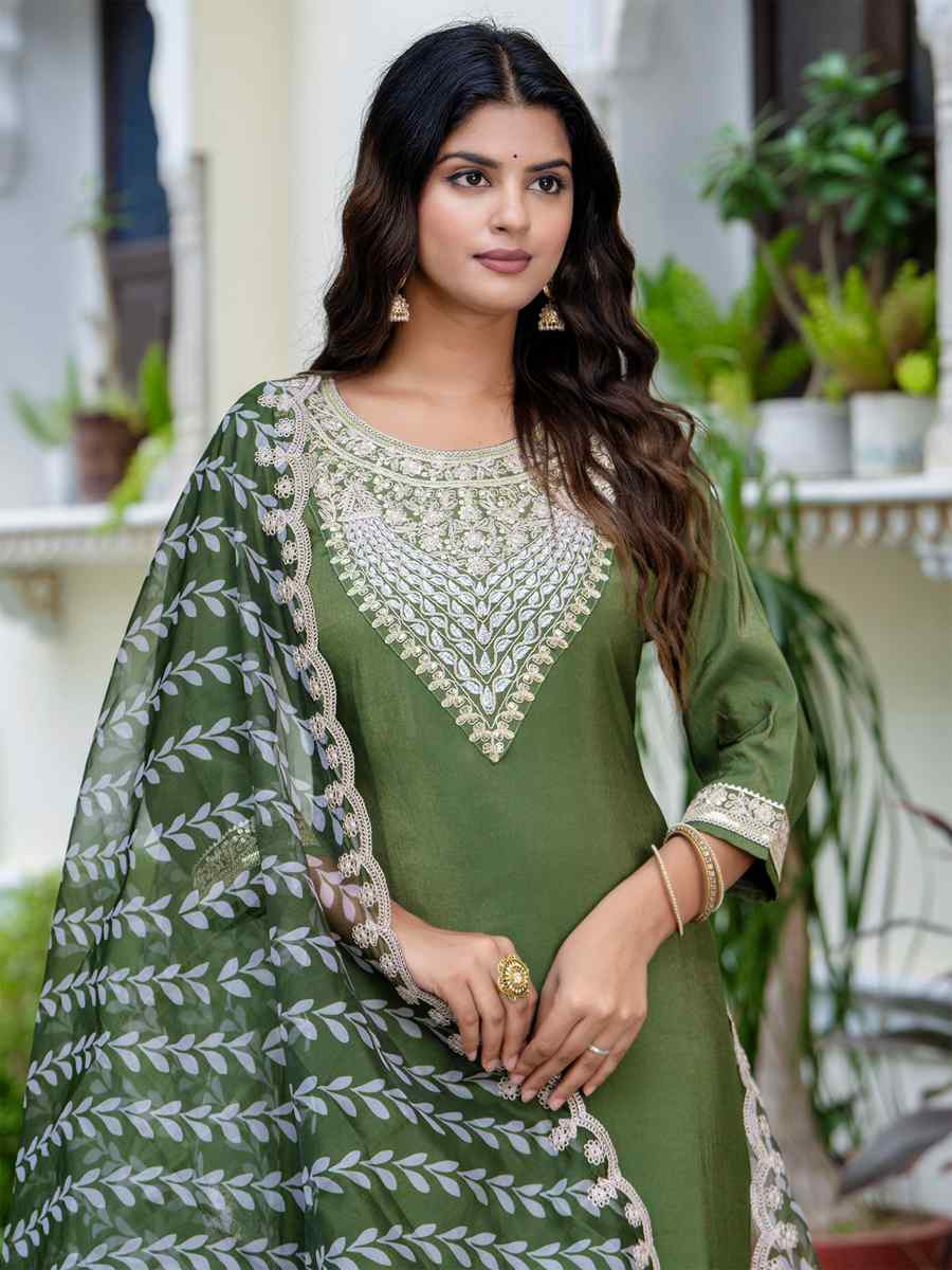 Green Silk BlendEmbroidered Festival Casual Ready Pant Salwar Kameez