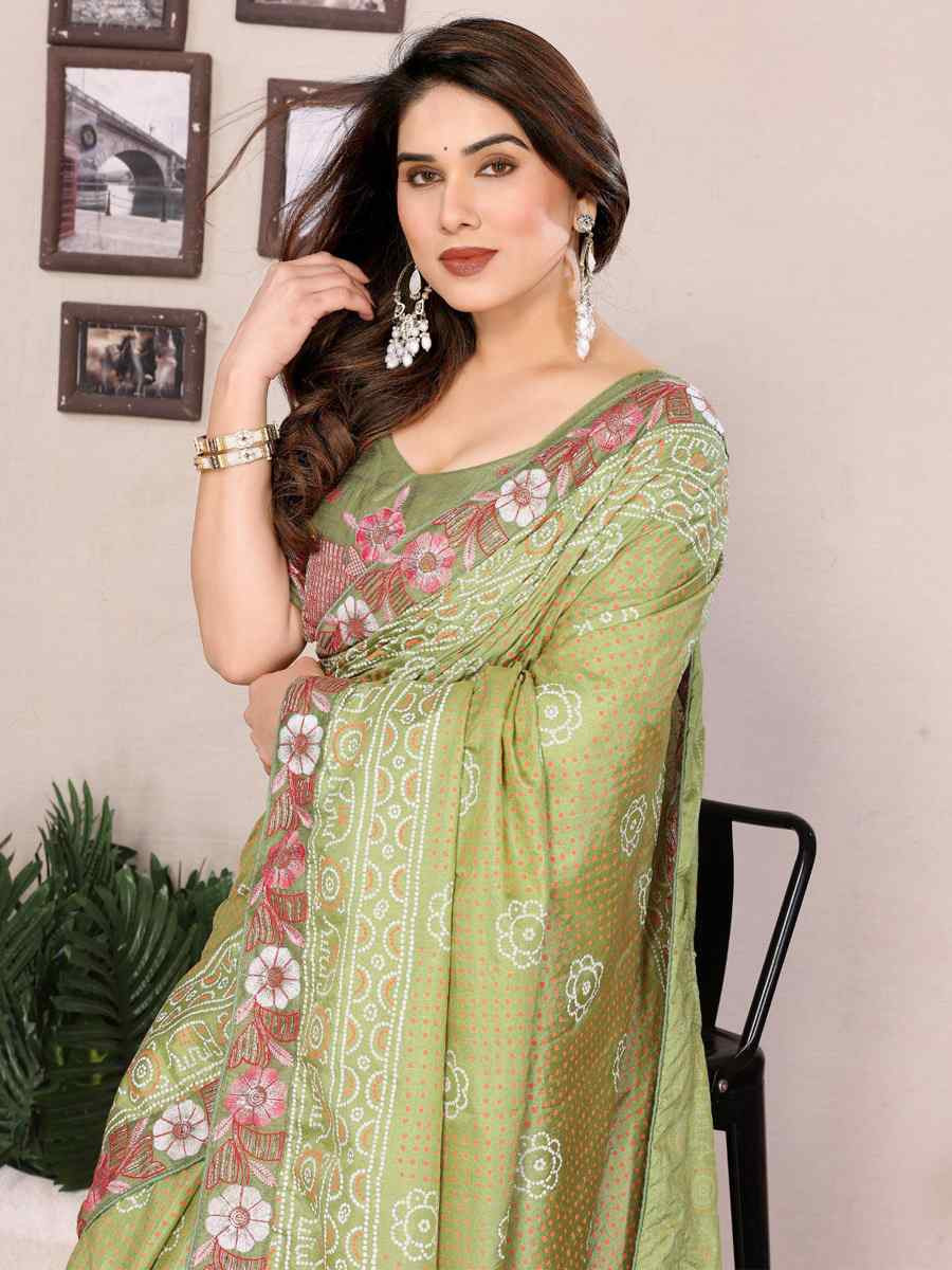 Green Silk Embroidered Festival Wedding Fancy Heavy Border Saree