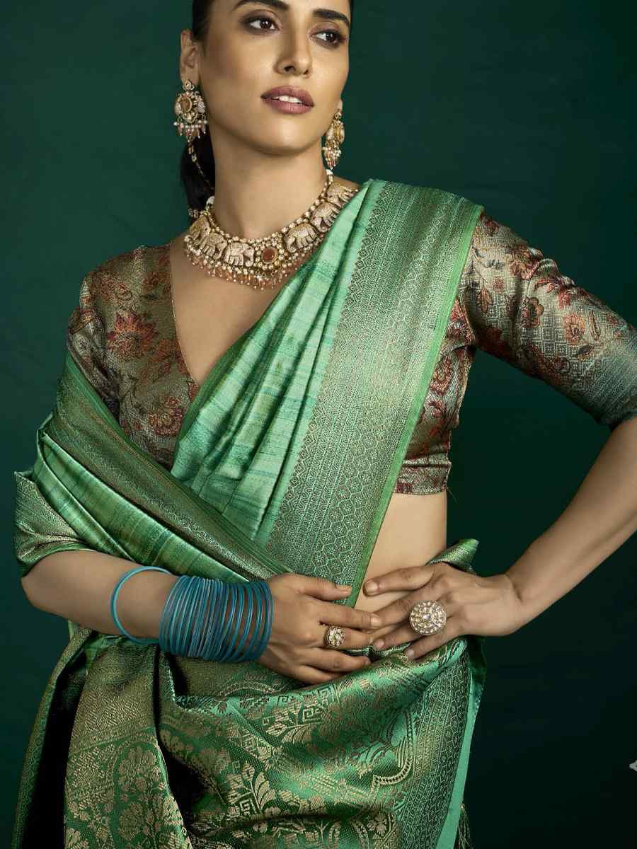 Green Silk Handwoven Bridal Reception Festival Wedding Fancy Heavy Border Saree