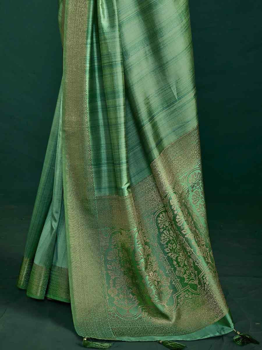 Green Silk Handwoven Bridal Reception Festival Wedding Fancy Heavy Border Saree