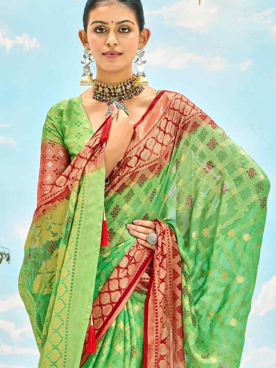 Green Silk Handwoven Festival Wedding Fancy Heavy Border Saree