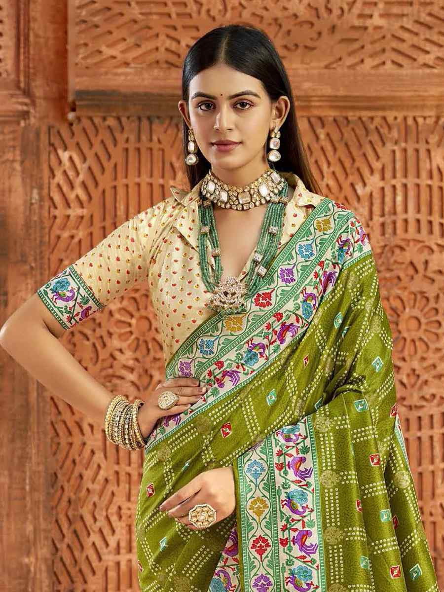 Green Silk Handwoven Festival Wedding Fancy Heavy Border Saree