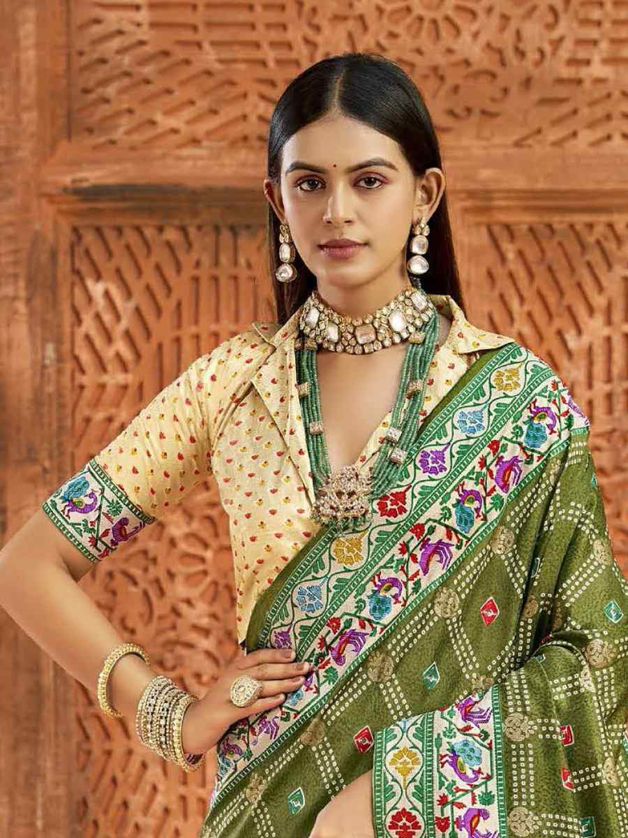 Green Silk Handwoven Festival Wedding Fancy Heavy Border Saree