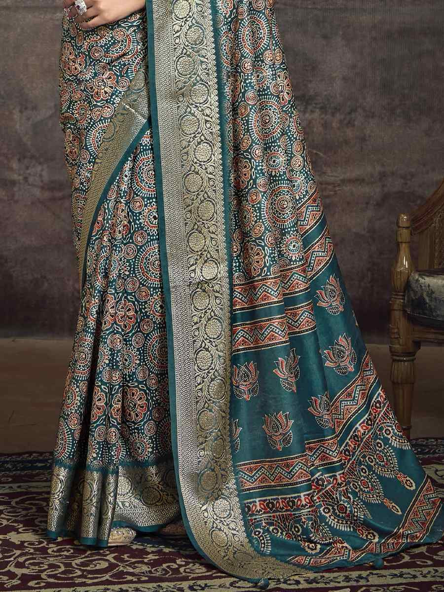 Green Silk Handwoven Festival Wedding Fancy Heavy Border Saree