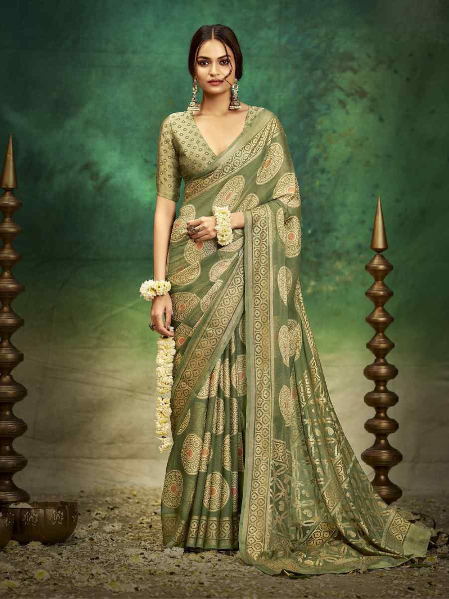 Green Silk Handwoven Festival Wedding Fancy Heavy Border Saree