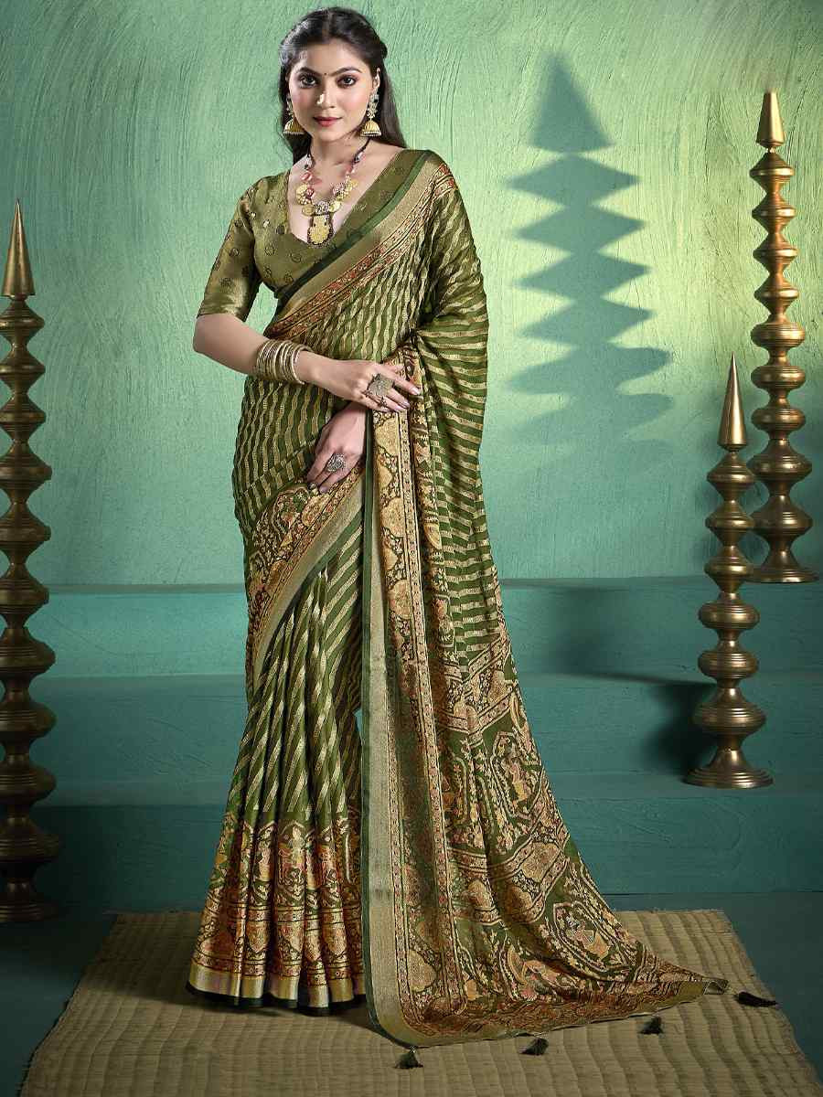 Green Silk Handwoven Festival Wedding Fancy Heavy Border Saree