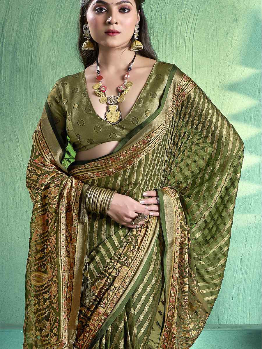 Green Silk Handwoven Festival Wedding Fancy Heavy Border Saree