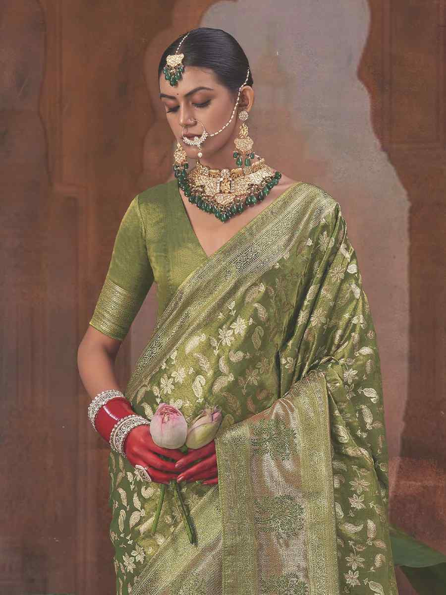 Green Silk Handwoven Festival Wedding Fancy Heavy Border Saree