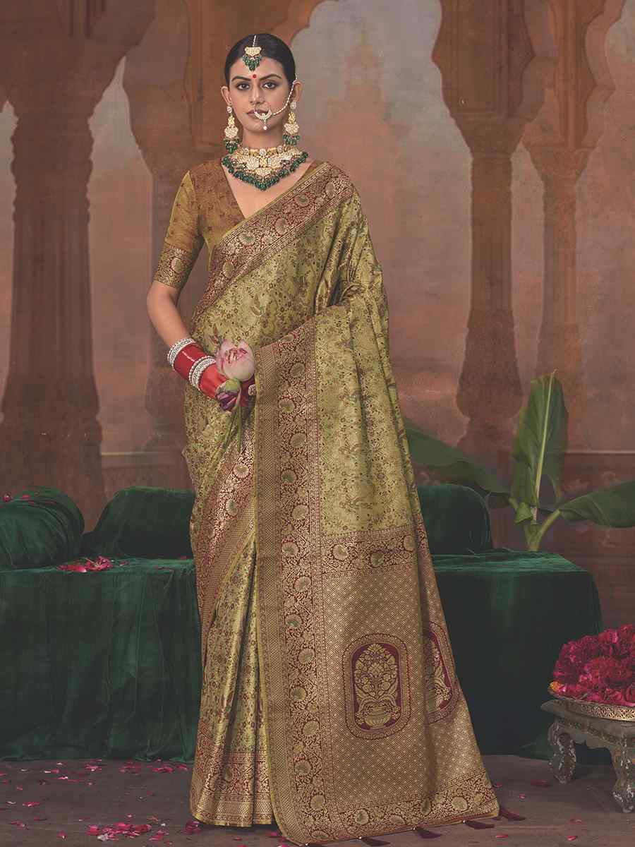 Green Silk Handwoven Festival Wedding Fancy Heavy Border Saree