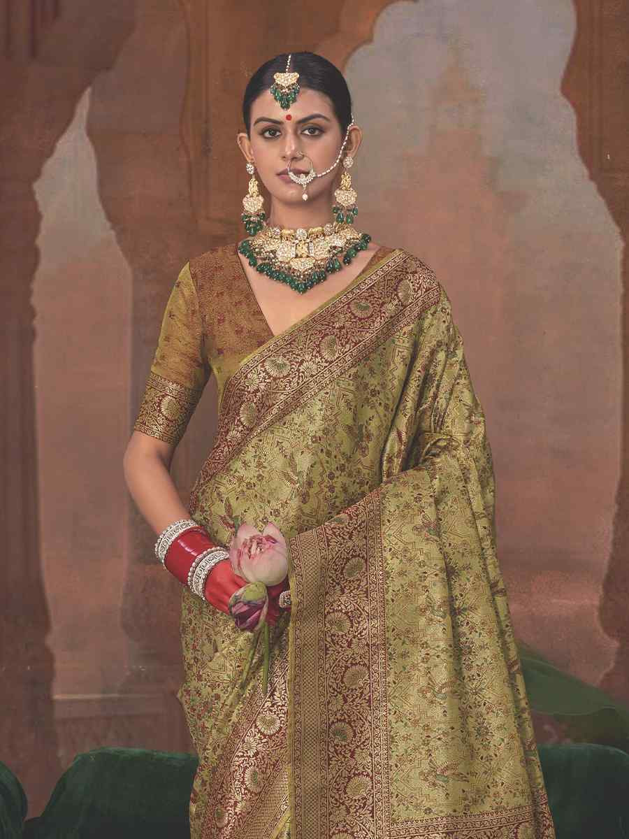 Green Silk Handwoven Festival Wedding Fancy Heavy Border Saree