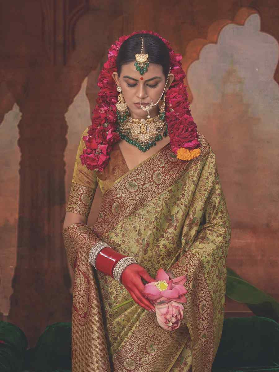 Green Silk Handwoven Festival Wedding Fancy Heavy Border Saree