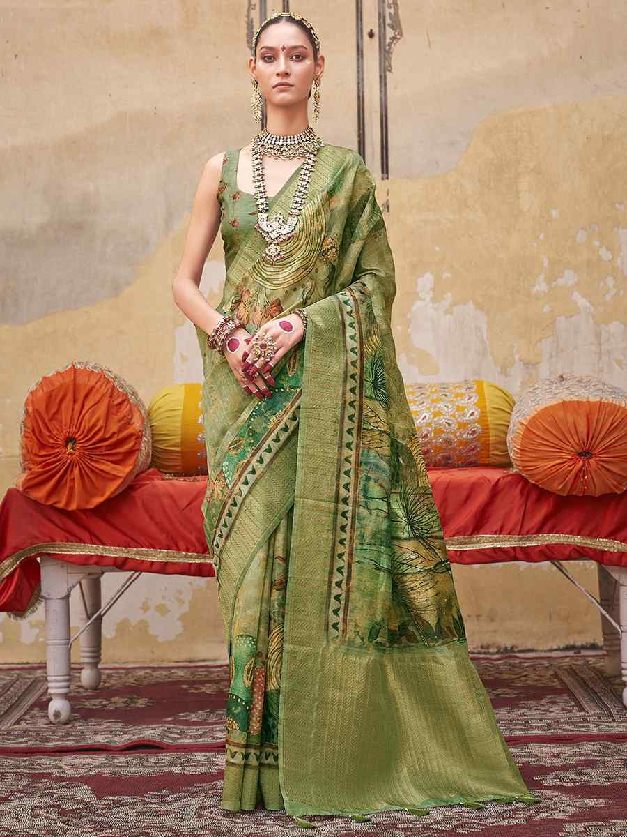 Green Silk Handwoven Festival Wedding Fancy Heavy Border Saree