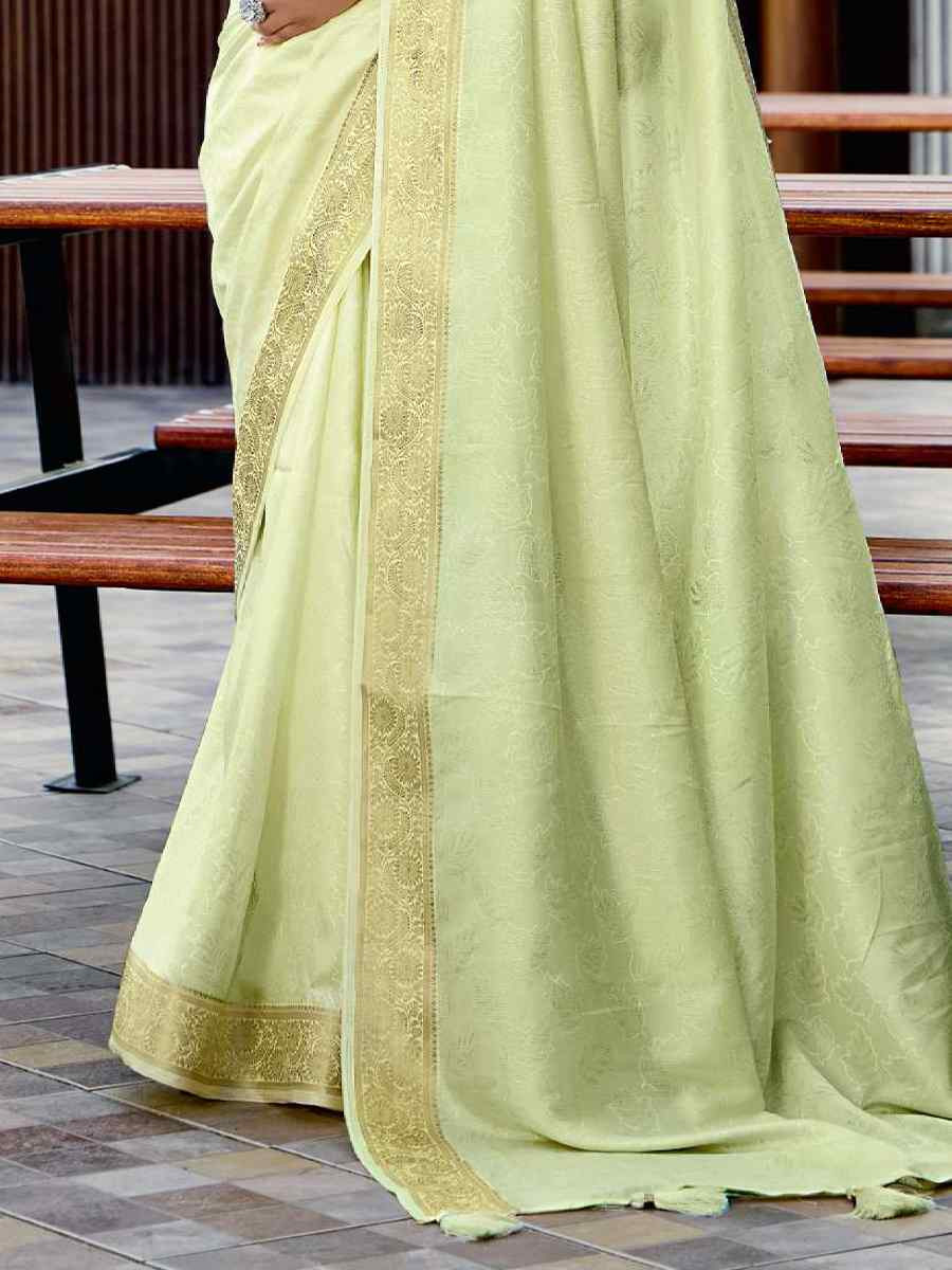 Green Silk Handwoven Festival Wedding Fancy Heavy Border Saree