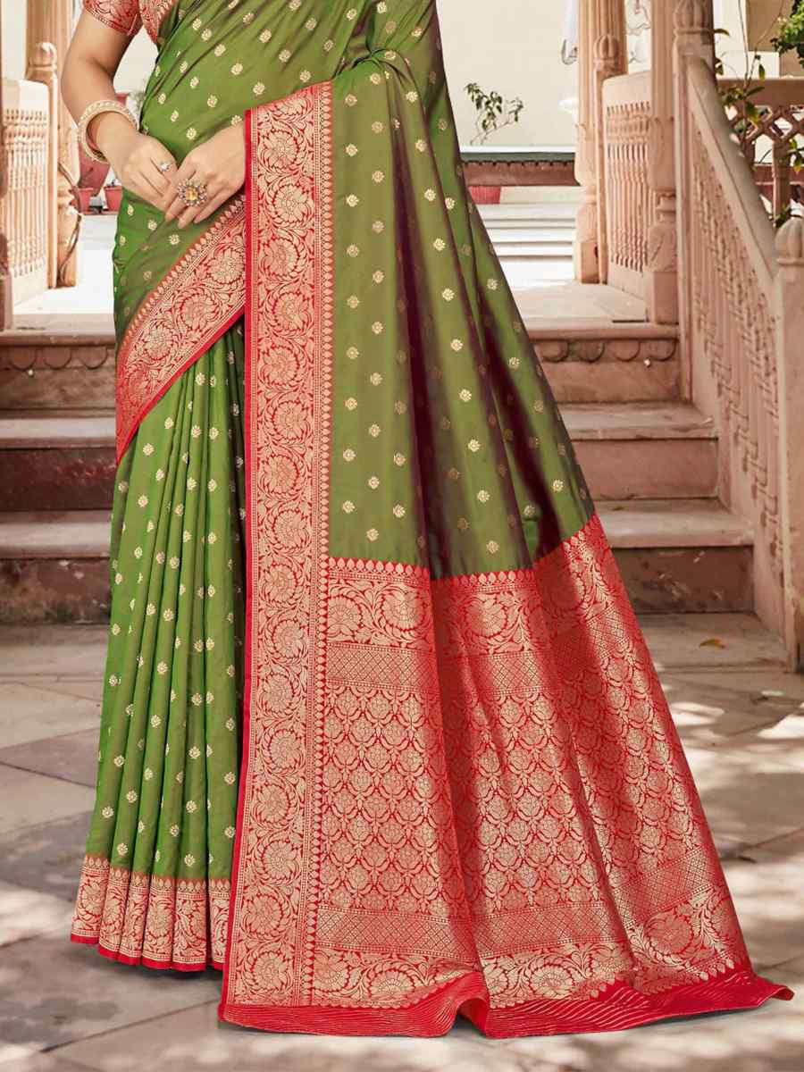 Green Silk Handwoven Festival Wedding Fancy Heavy Border Saree
