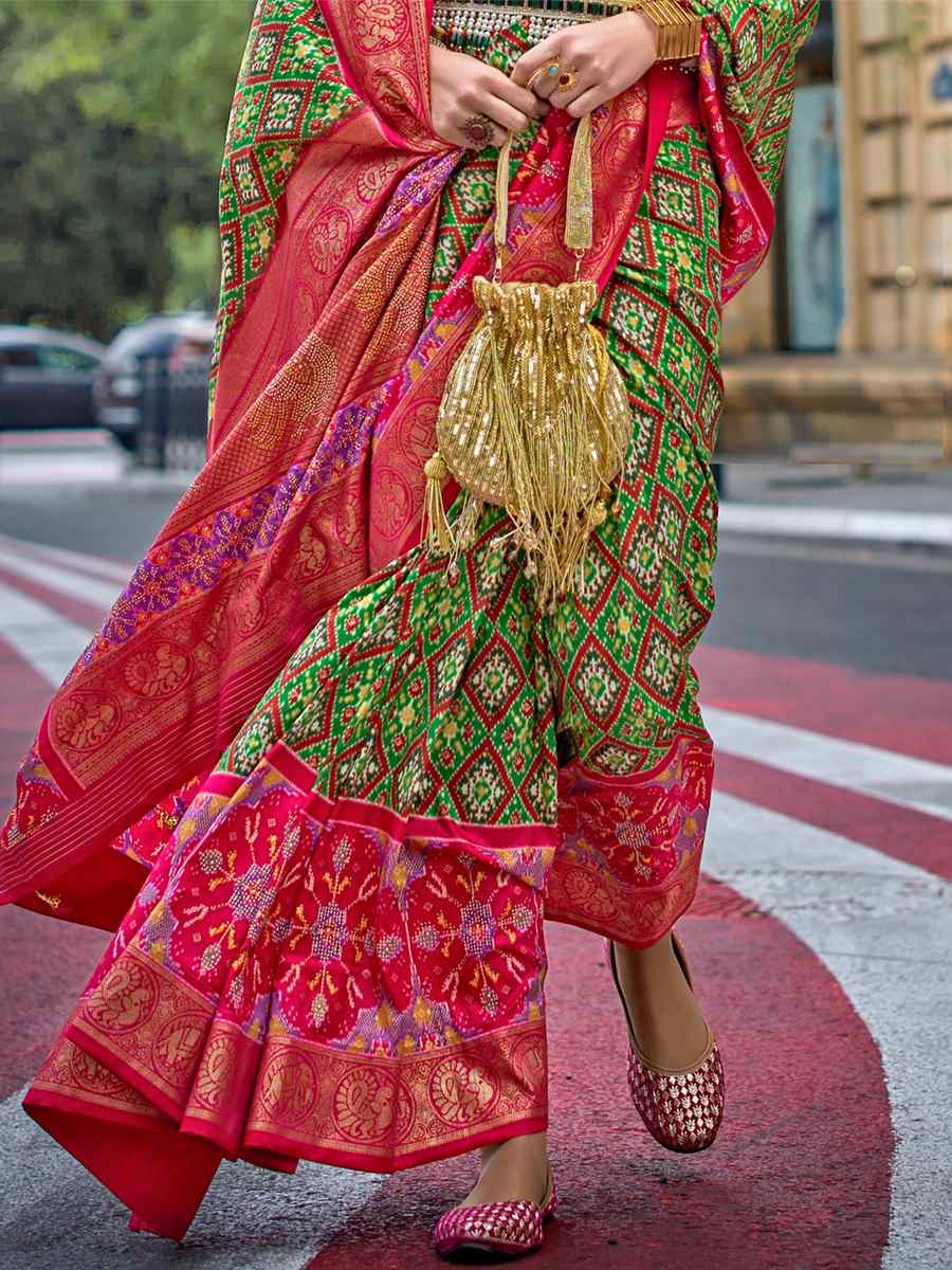 Green Silk Handwoven Party Festival Heavy Border Saree