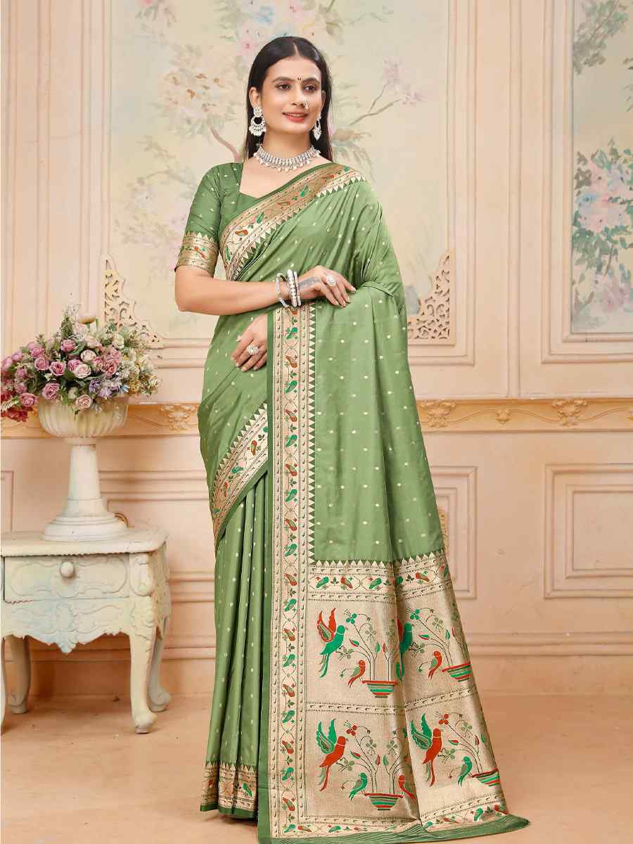 Green Silk Handwoven Traditional Bridal Reception Festival Wedding Fancy Heavy Border Saree