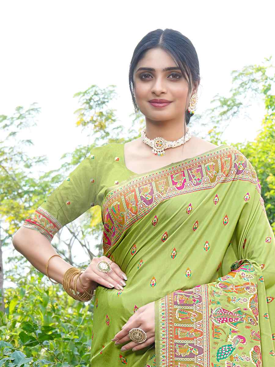 Green Silk Handwoven Wedding Festival Heavy Border Saree