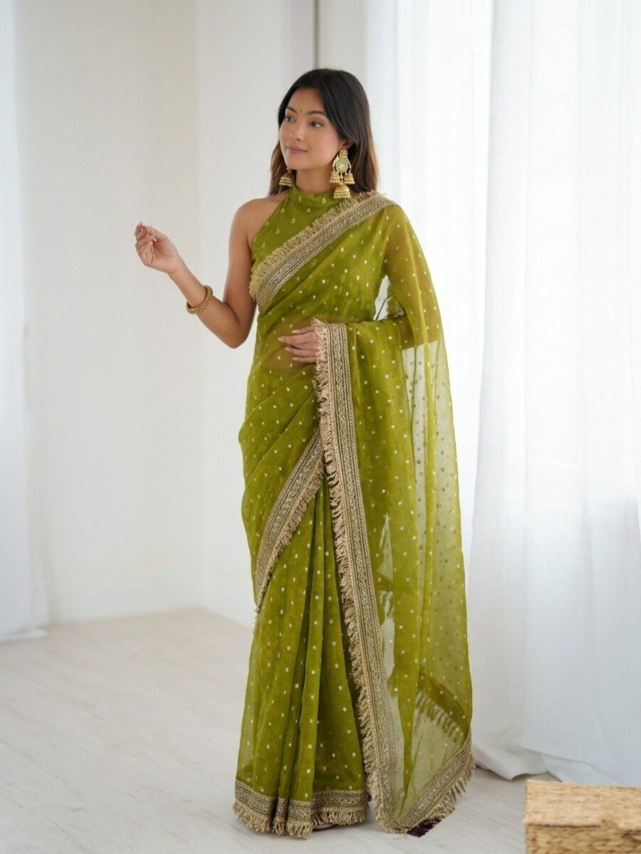 Green Silk Jaquard Butti Wedding Reception Party Festival Casual Heavy Border Sarees