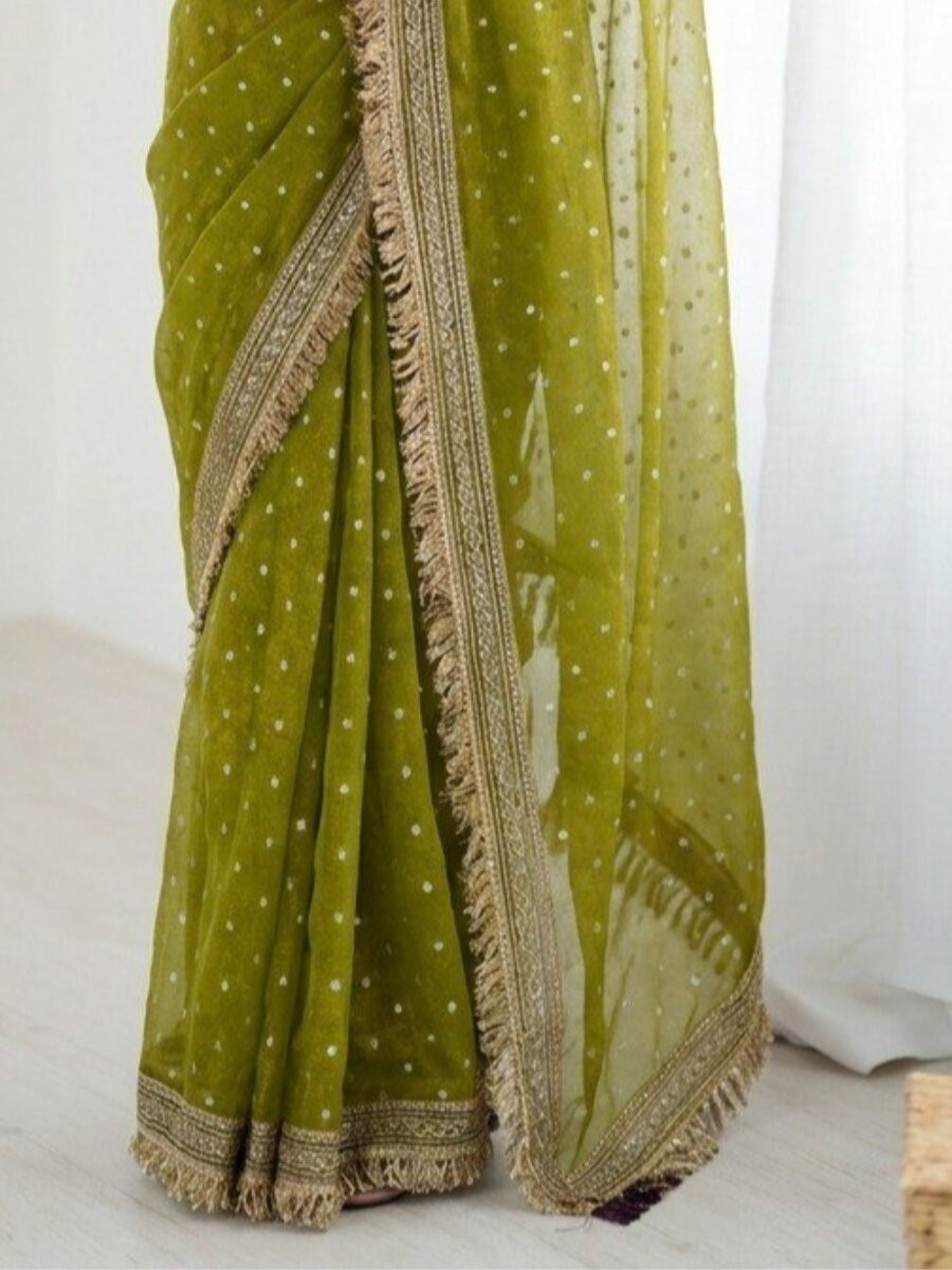 Green Silk Jaquard Butti Wedding Reception Party Festival Casual Heavy Border Sarees