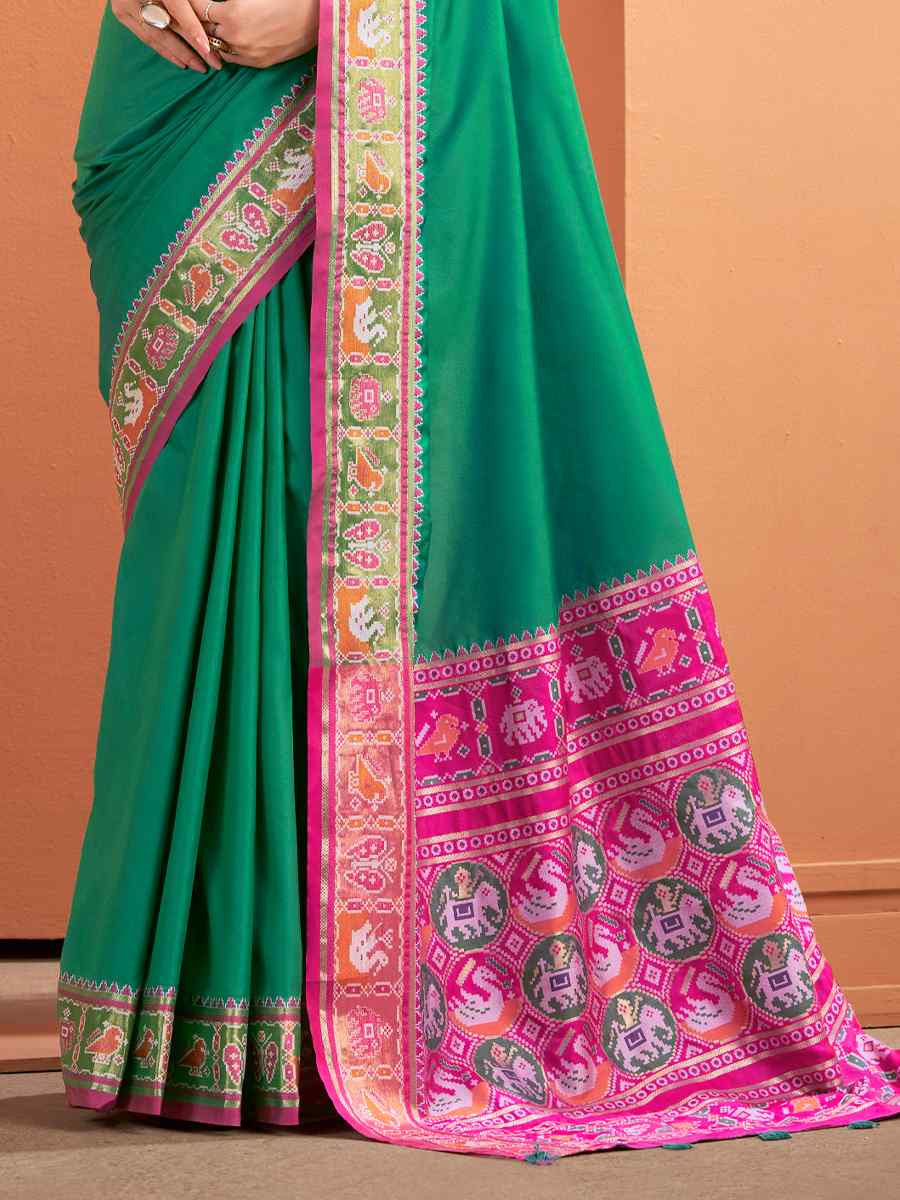 Green Silk Patola Handwoven Traditional Bridal Reception Festival Wedding Fancy Heavy Border Saree