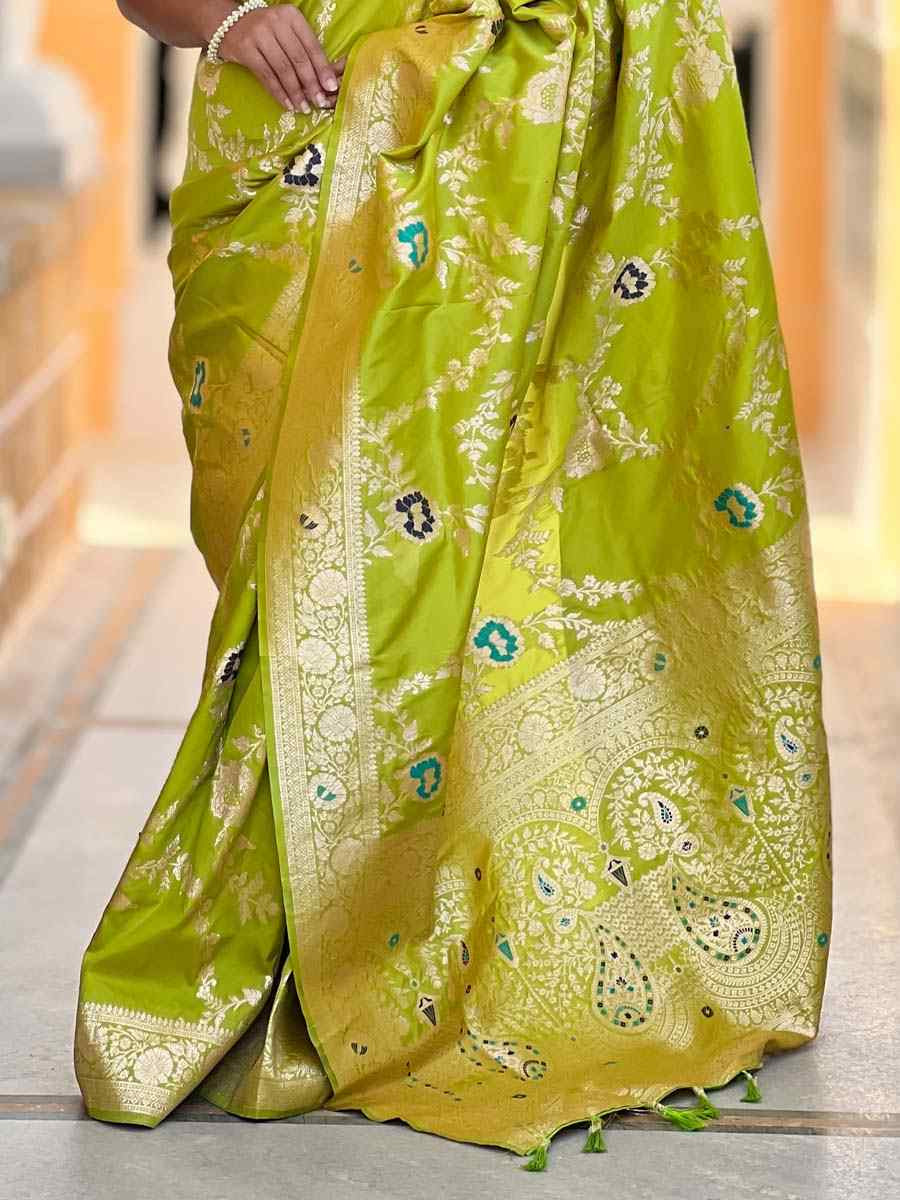 Green Soft Banarashi Silk Handwoven Festival Wedding Fancy Heavy Border Saree