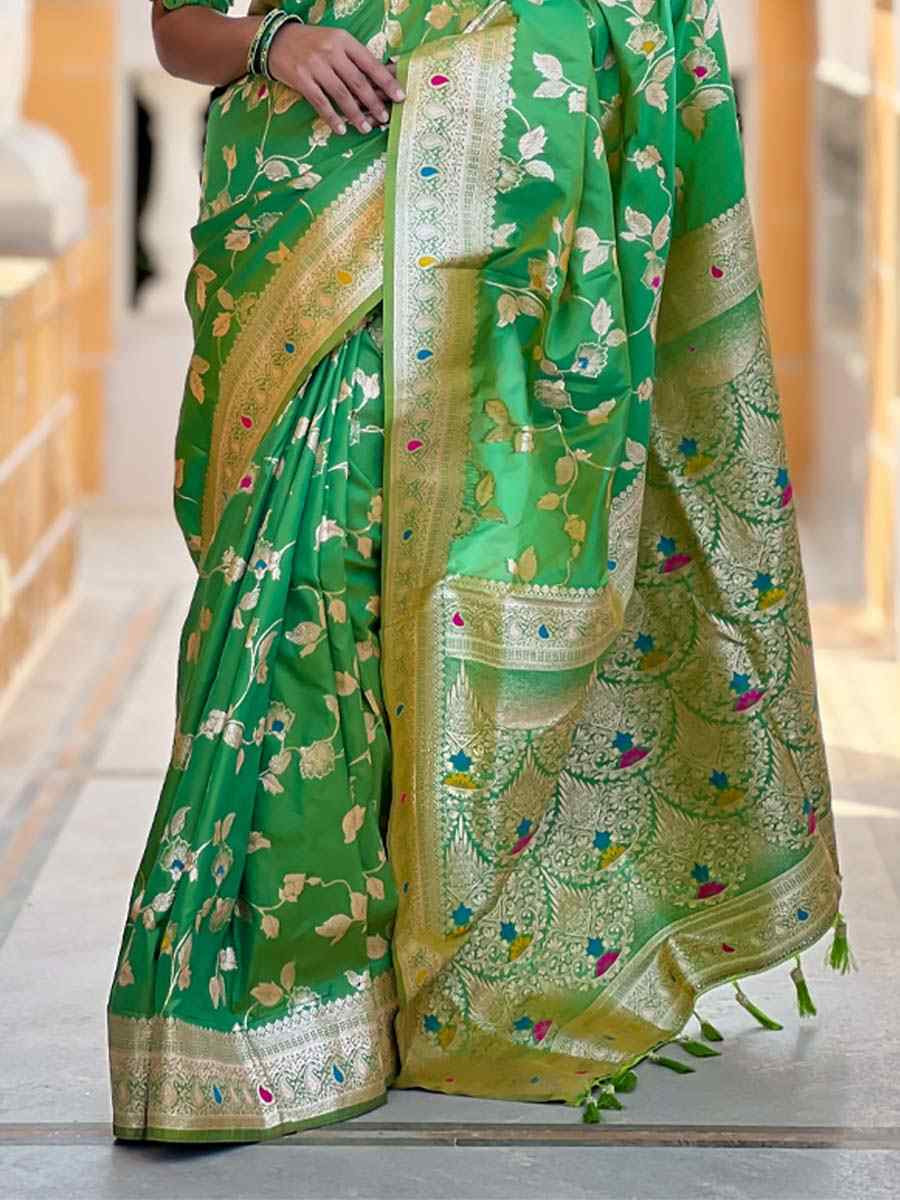 Green Soft Banarashi Silk Handwoven Festival Wedding Fancy Heavy Border Saree