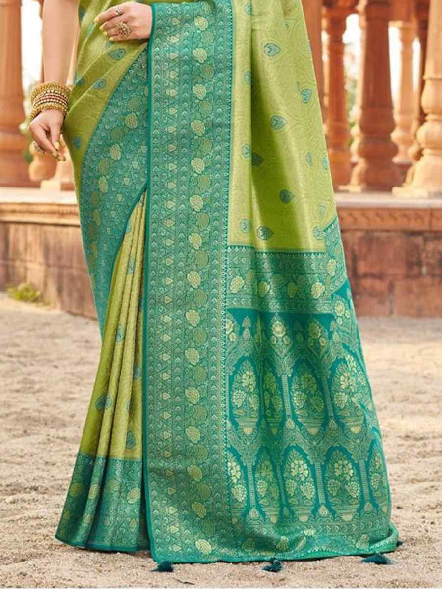 Green Soft Banarasi Silk Handwoven Festival Wedding Fancy Heavy Border Saree
