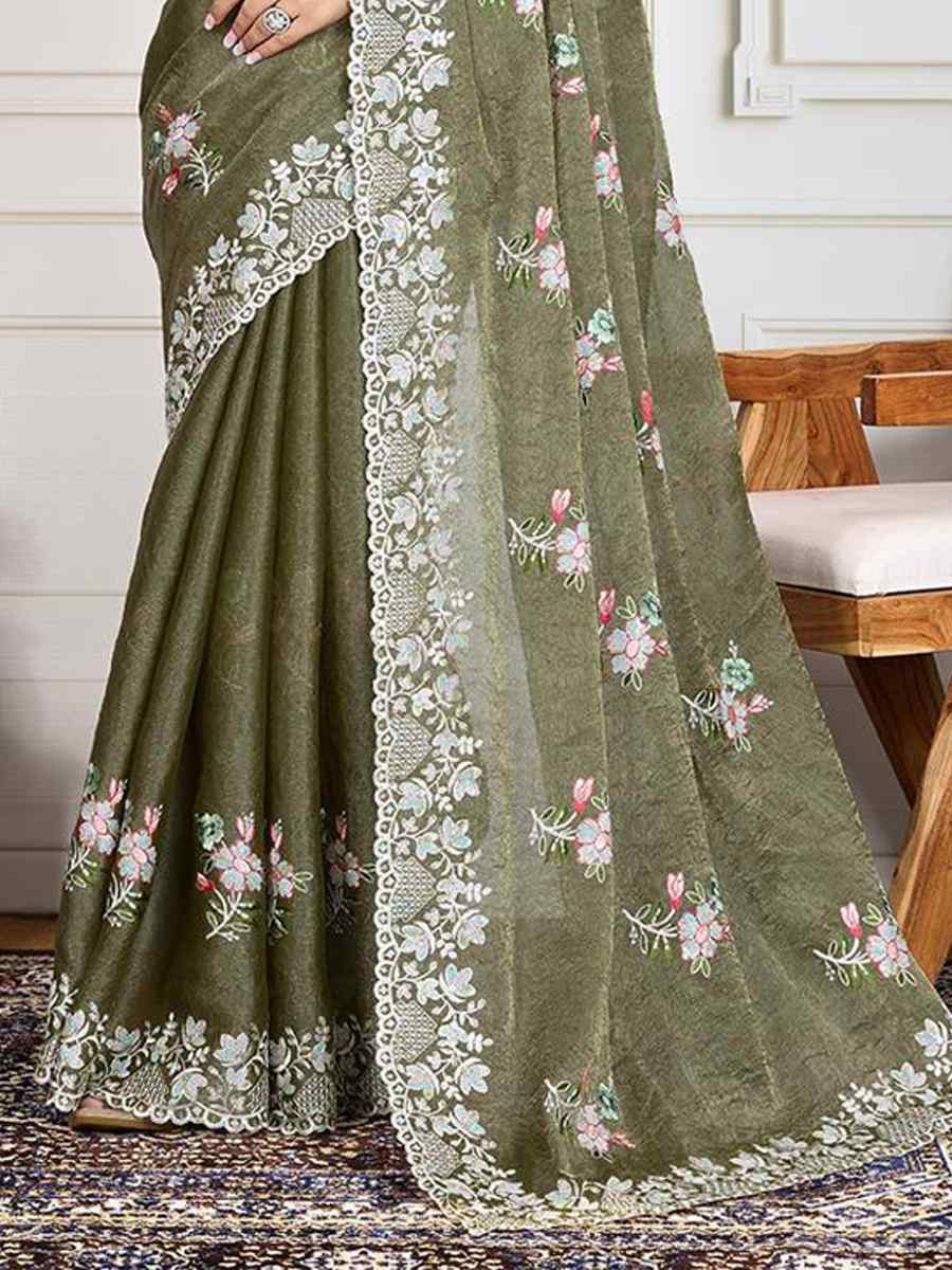 Green Soft Crunchy silk Embroidered Bridesmaid Reception Heavy Border Saree